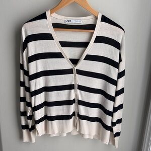 Zara Women's Black and Cream Striped Cardigan